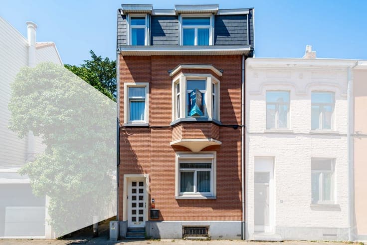 House in need of complete renovation in Wiener area