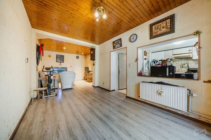 House in need of complete renovation in Wiener area