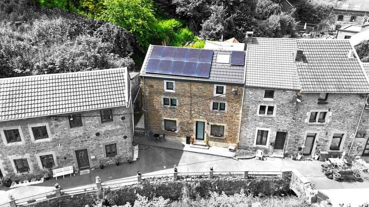 Atypique maison 3 chambres en grosse partie rénovée