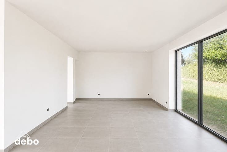 Halfopen energiezuinige nieuwbouwwoning met 3 slaapkamers...