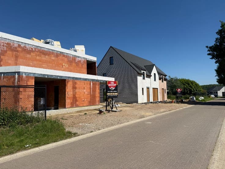Moderne open nieuwbouwwoning met 3 slaapkamers, 2 badkame...
