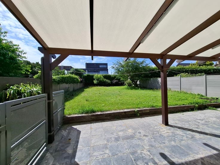 charming 2bedroom house with sunny garden