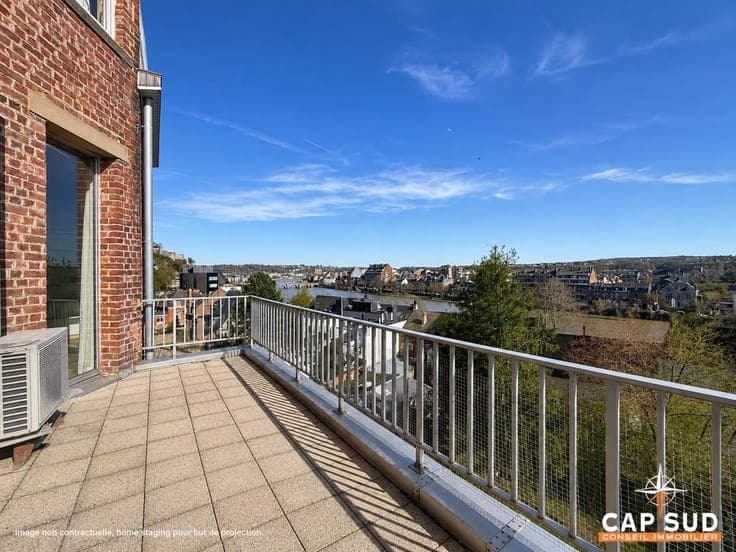 House with Meuse view and great potential – 229 sqm