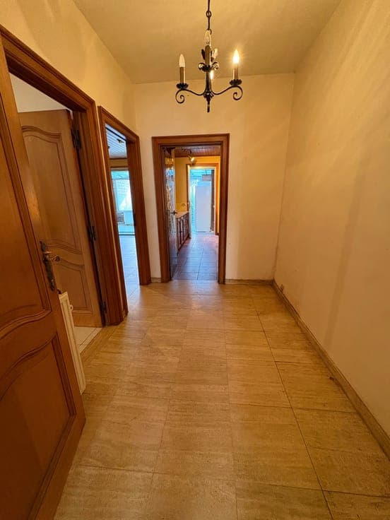 HOUSE OF 350M2 REQUIRING RENOVATION WITH 3 RECOGNIZED UNITS