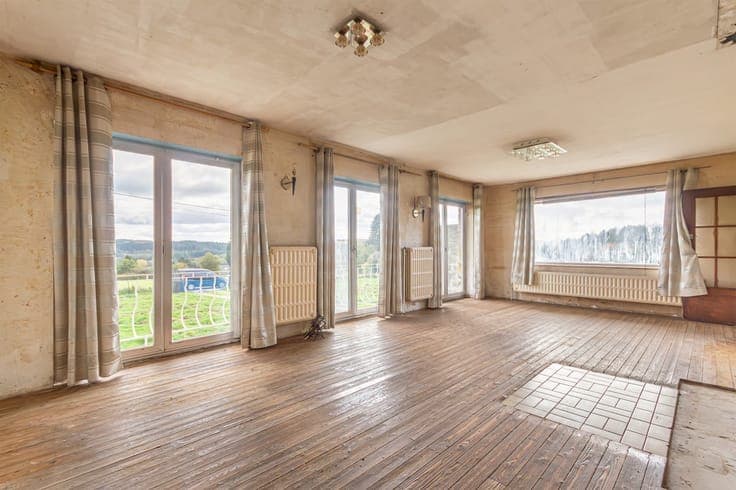 4-Bedroom Villa for Renovation with Garage and Garden