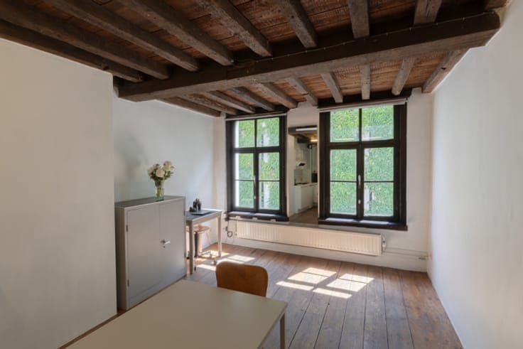 ANTWERP CITY CENTRE – Characterful Five-Storey Townhouse