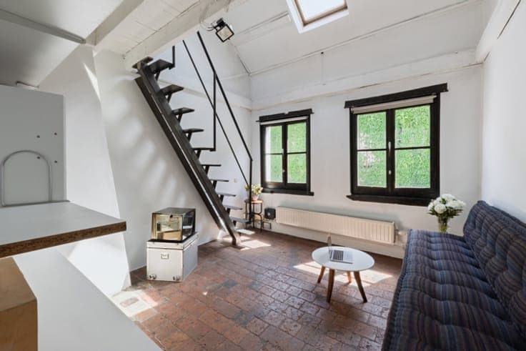 ANTWERP CITY CENTRE – Characterful Five-Storey Townhouse