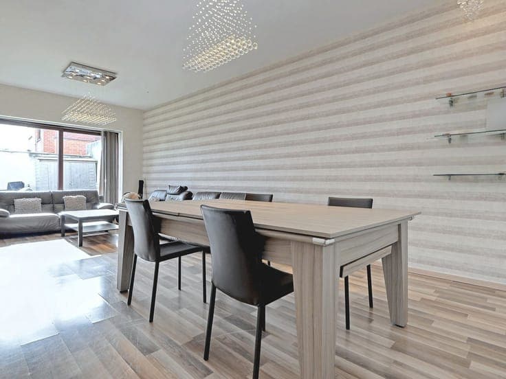TWO-FAMILY HOUSE (3-bed. duplex apartment + 1-bed. studio)