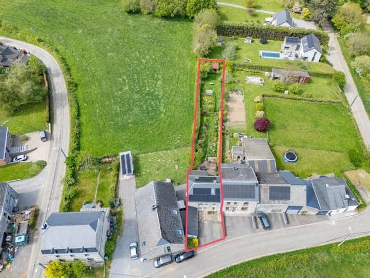 Charmante maison en pierre peu énergivore et avec jardin