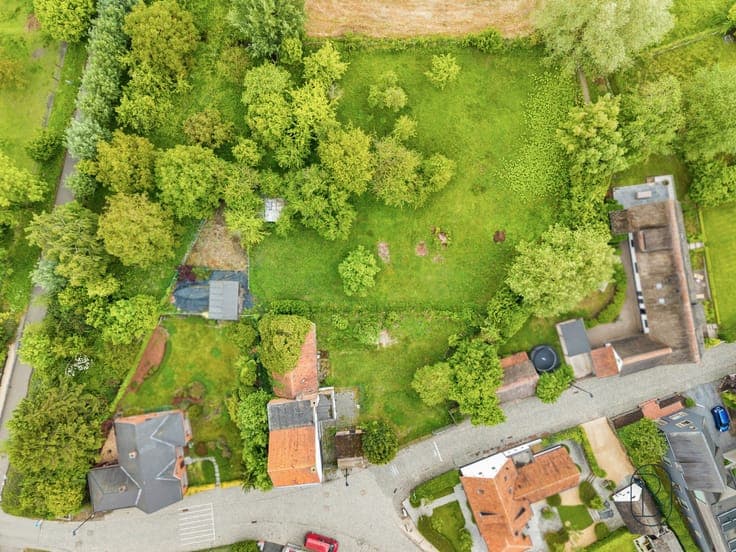 Af te breken woning (6% BTW mog.), a/d voet v/d Koppenberg.