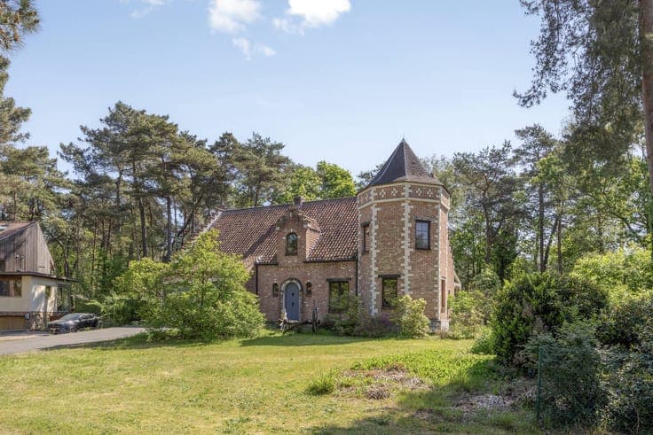 Spacious villa in a prime location next to the Kalmthoutse H