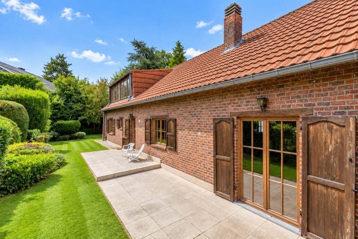 Villa-fermette to renovate in the Marnix area