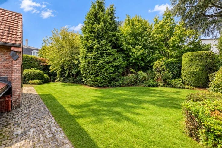Villa-fermette to renovate in the Marnix area