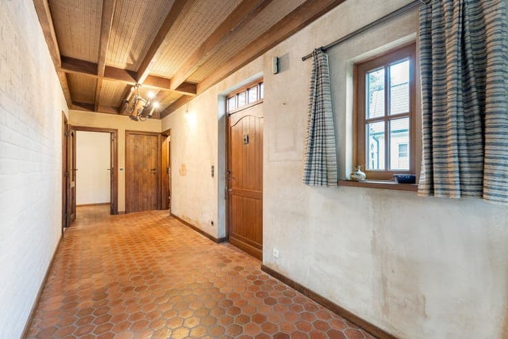 Villa-fermette to renovate in the Marnix area