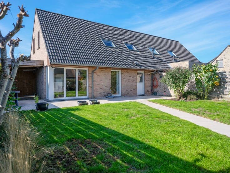 Ready to move in 4 bedroom house in Hertsberge