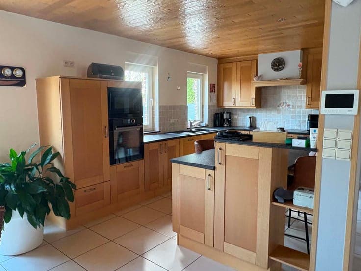 House in Frasnes-lez-Anvaing