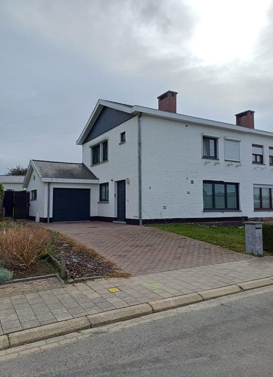 House in Ternat