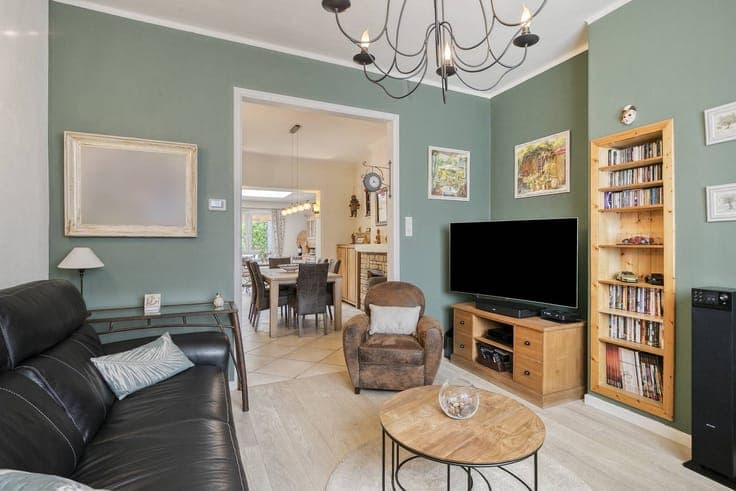 Perfectly maintained two-façade house with garden in Strombe