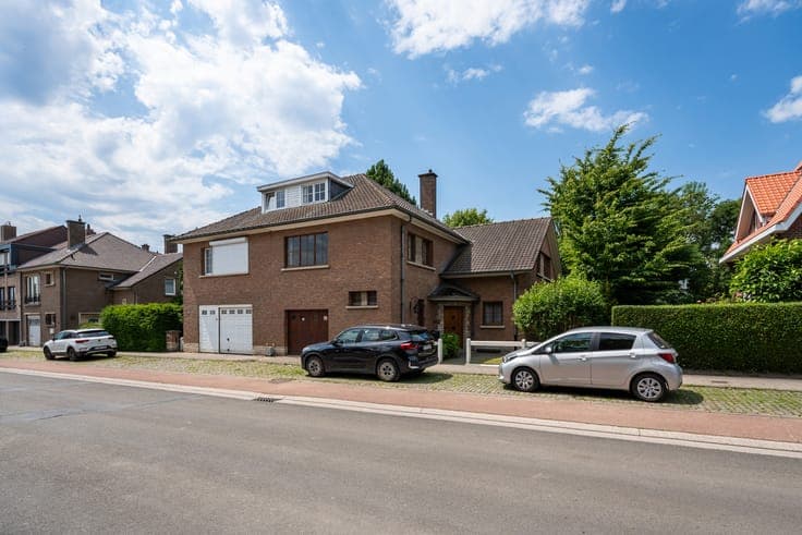 Stockel – 4-bedroom house on a 5.69-are plot facing west