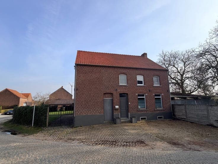Rustig gelegen, ruime gezinswoning met groot potentieel