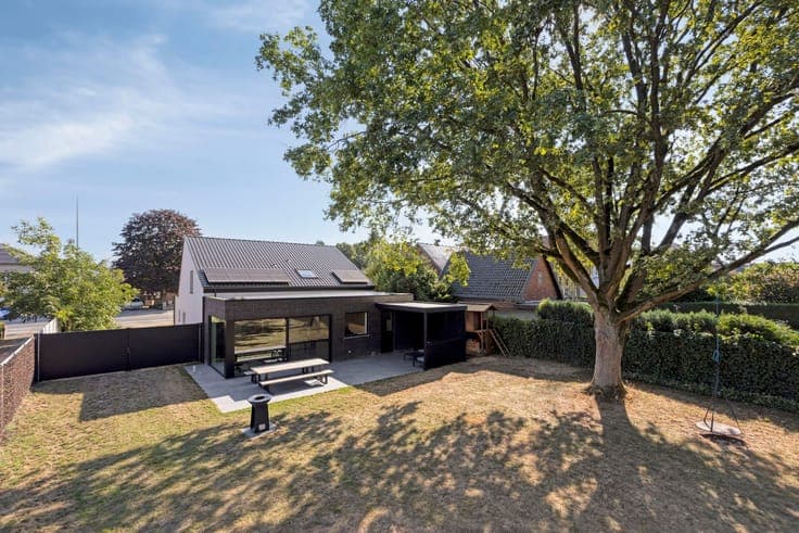 Stunning villa for sale in Muizen w/ 5 rooms and huge garden