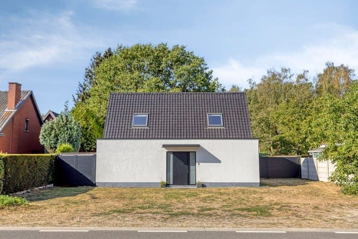 Stunning villa for sale in Muizen w/ 5 rooms and huge garden