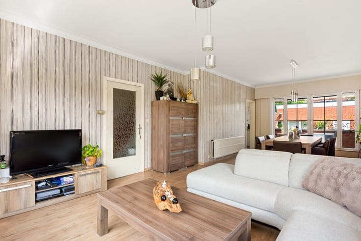 Karaktervolle en ruime woning in hartje Schoten