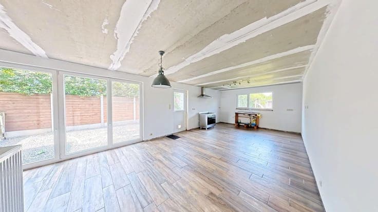 Ruime woning met 4 slaapkamers!