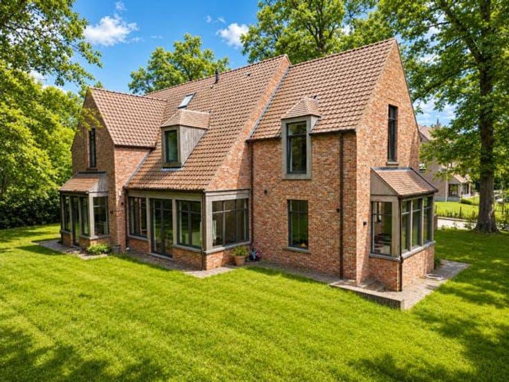 House in Mont-de-l'Enclus