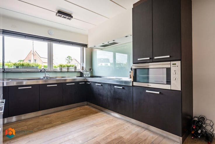 Instapklare woning met 4 slpkrs en tuin te Sint-Katelijne...