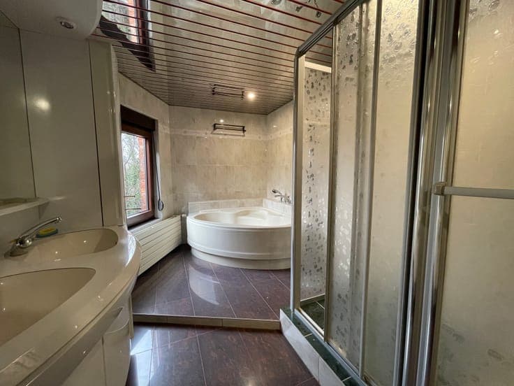 House 3/4 BR CLOSE JOSAPHAT