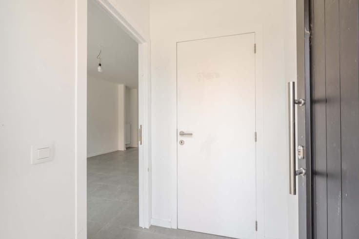 🏡 Volledig gerenoveerde rijwoning met 3 slaapkamers, 2 ba...