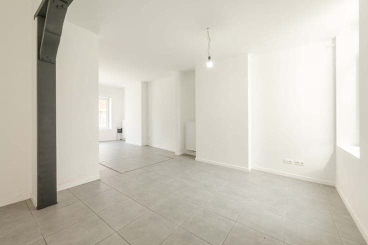 🏡 Volledig gerenoveerde rijwoning met 3 slaapkamers, 2 ba...