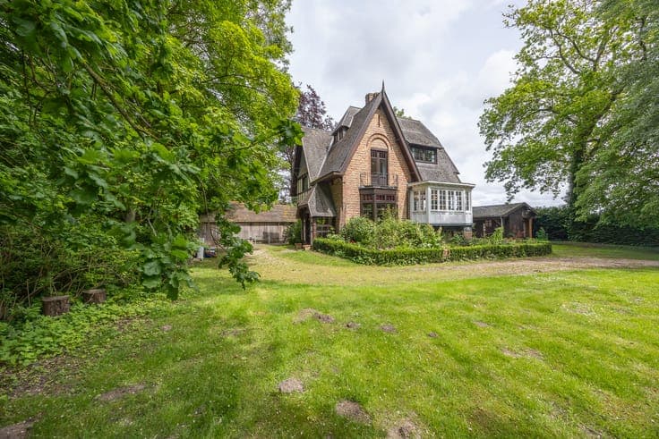 Karaktervolle woning op uniek domein