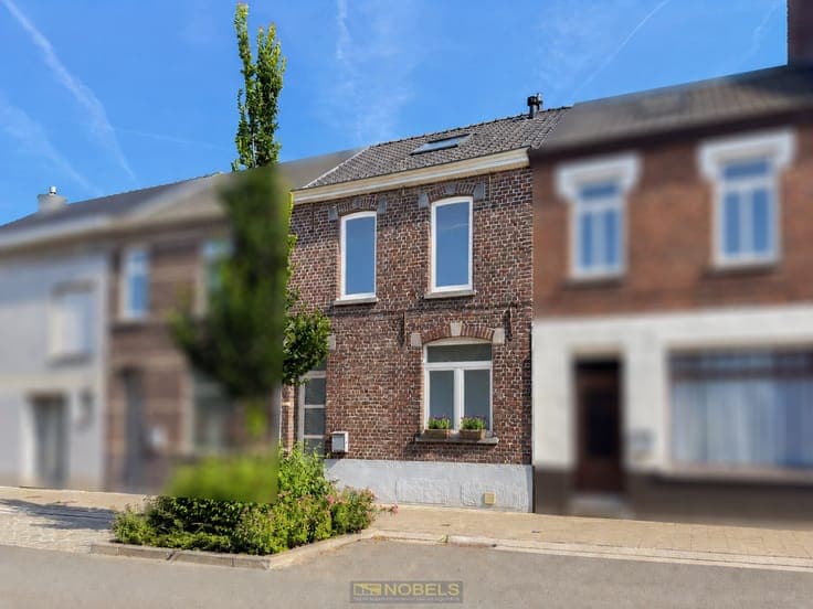 Te koop, energiezuinige, instapklare gezinswoning op rust...