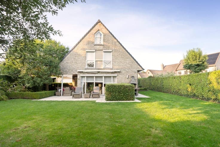 Vrijstaande villa op een prachtig zuidgericht perceel van...