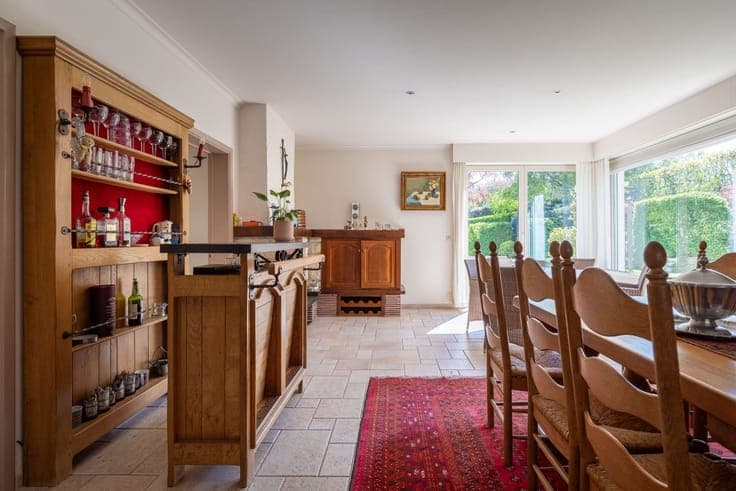 Tijdloze villa met ruime tuin