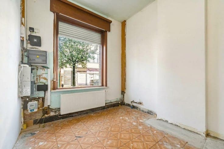 Spacious 4-bedroom home with a garden in Aalst