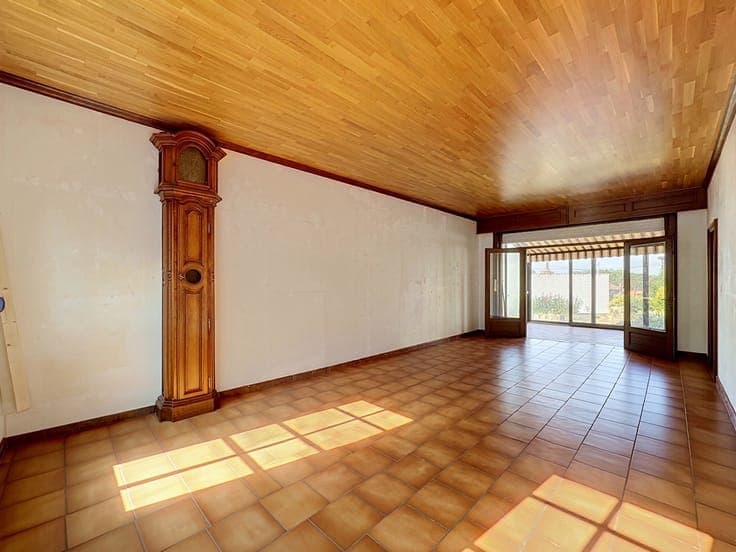 Two-bedroom house with garden, garage and convertible attic
