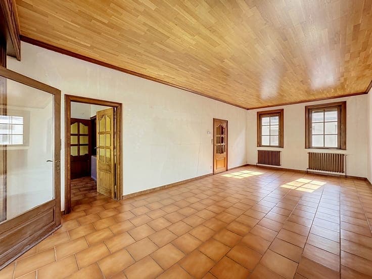 Two-bedroom house with garden, garage and convertible attic