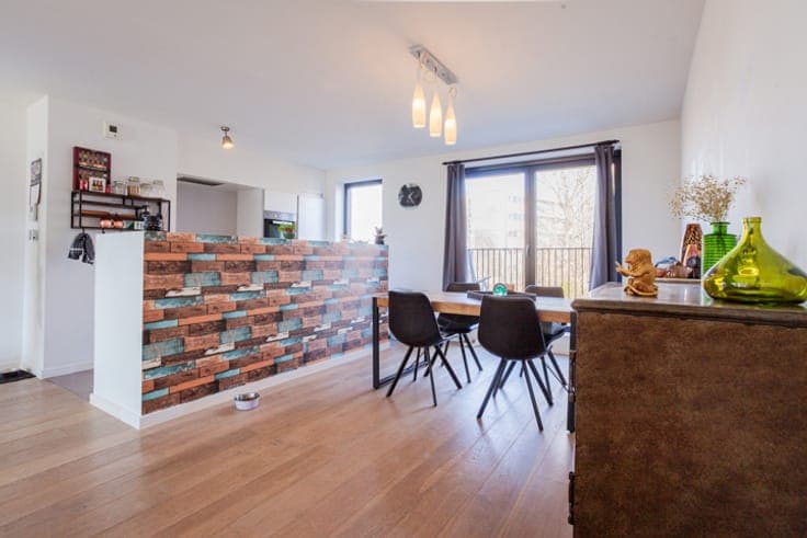 Recent home with garden, terrace and parking space