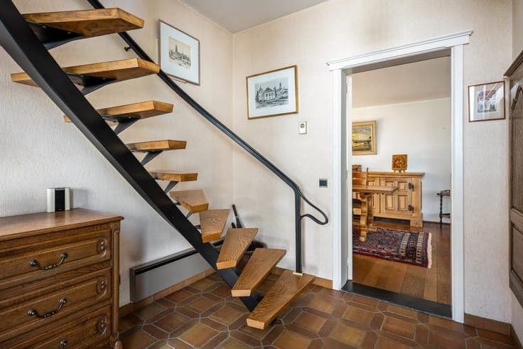 Halfopen bebouwing met 4 à 5 slaapkamers op toplocatie te...