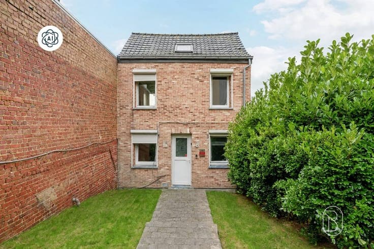 A home in a quiet location with a pleasant garden