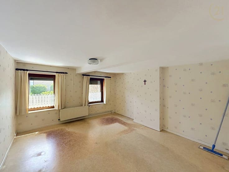 2-Bedroom House with Garden and Convertible Attic