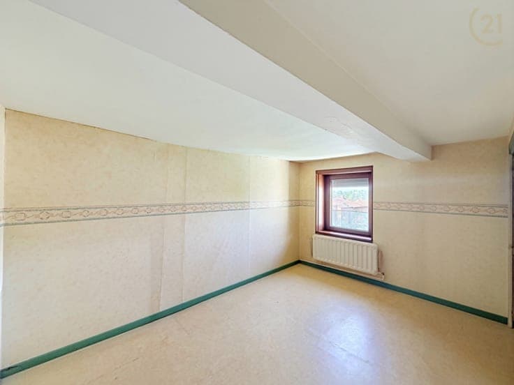 2-Bedroom House with Garden and Convertible Attic
