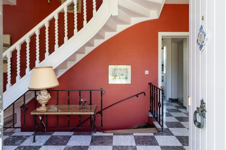 Villa with Pool, 5 Bedrooms on 2,270 m² in Beersel.