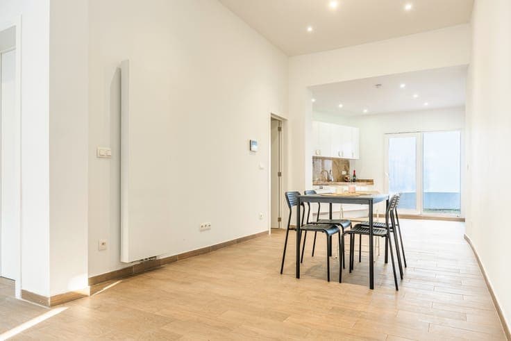 Instapklare gezinswoning met 4 slaapkamers te Burcht!