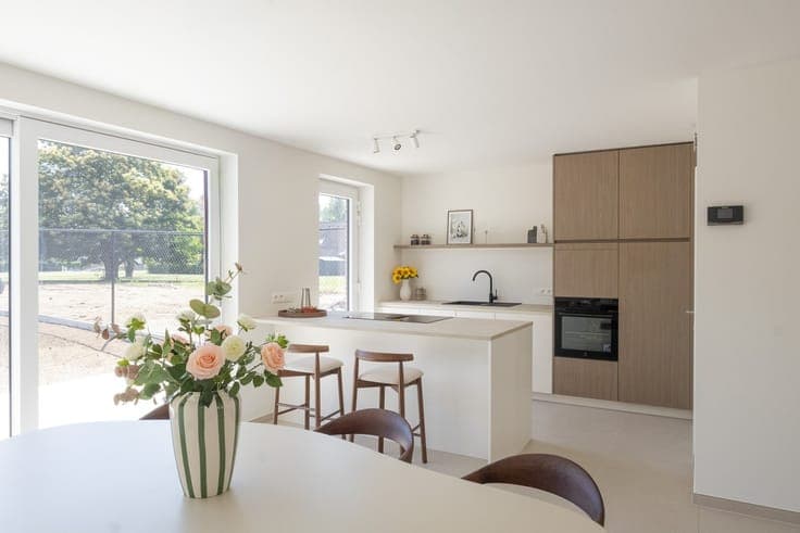 Energy-efficient new-build home in a quiet location in Ni...
