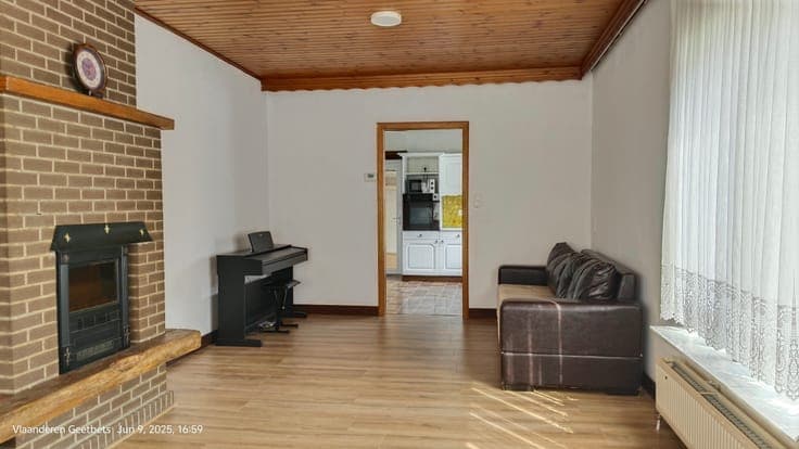 5 Bed House with 930m² Plot in Geetbets
