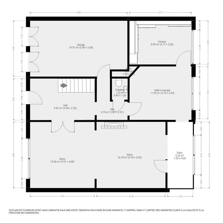 Spacious house in need of renovation. 350m², 6 bedrooms, 3 b